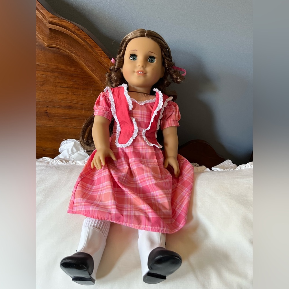 RETIRED AMERICAN GIRL doll Marie Grace